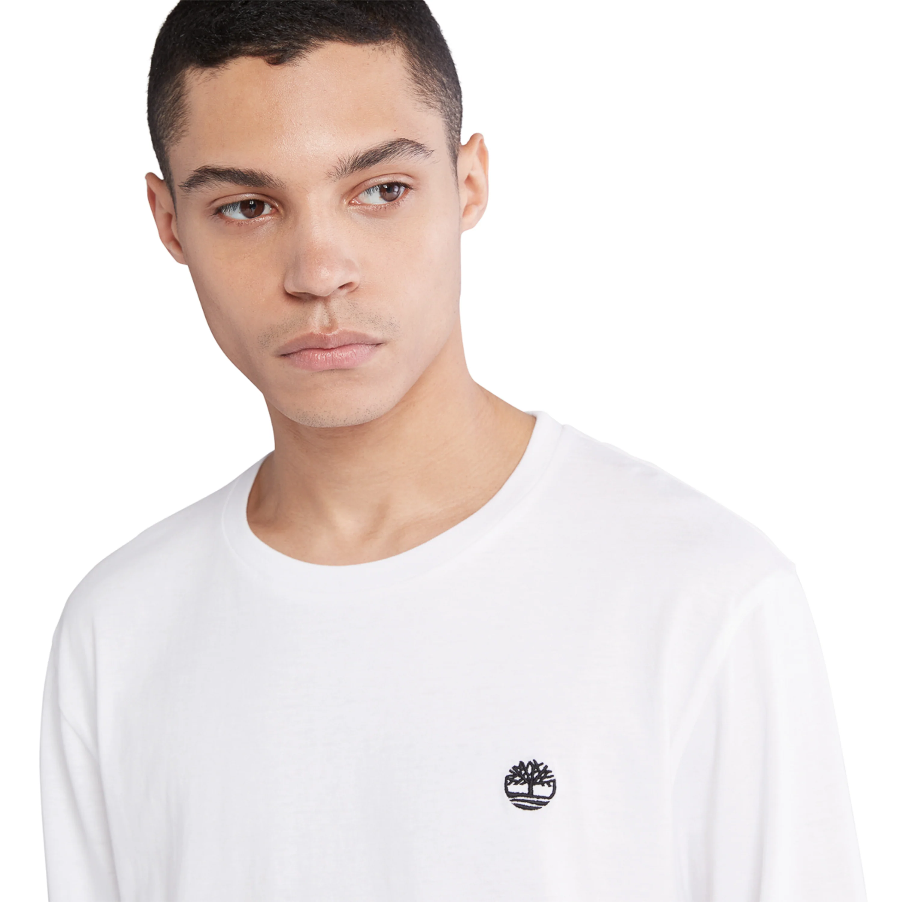REMERA CHEST LOGO LONGSLEEVE TEE REG HOMBRE - Image 10